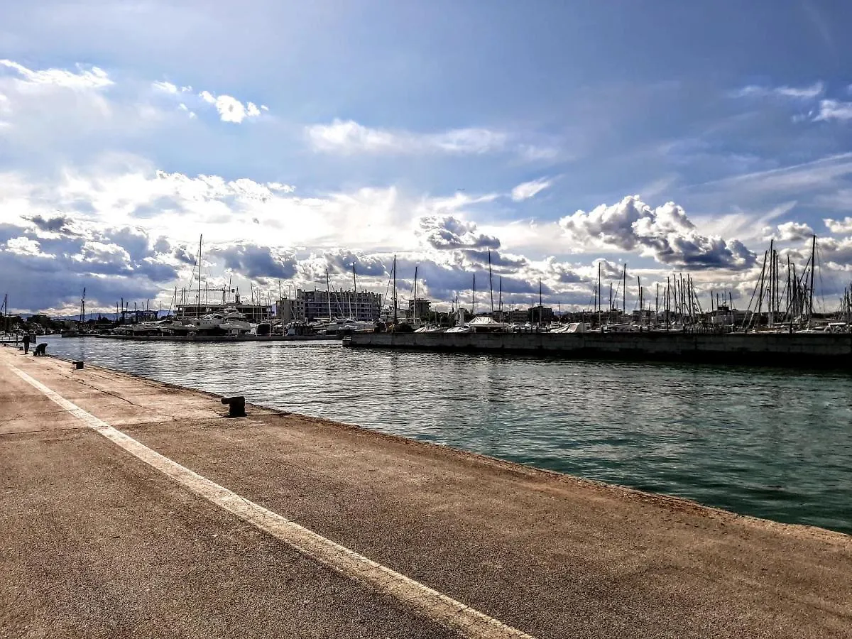 Hotel Amalfi Rimini 2*,  Olaszország
